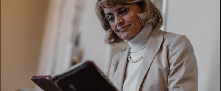 Après une condamnation en Finlande, Päivi Räsänen porte la Bible devant la Cour européenne des droits de l’homme